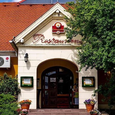 Gastland M0 Hotel & Conference Center Szigetszentmiklós 外观 照片